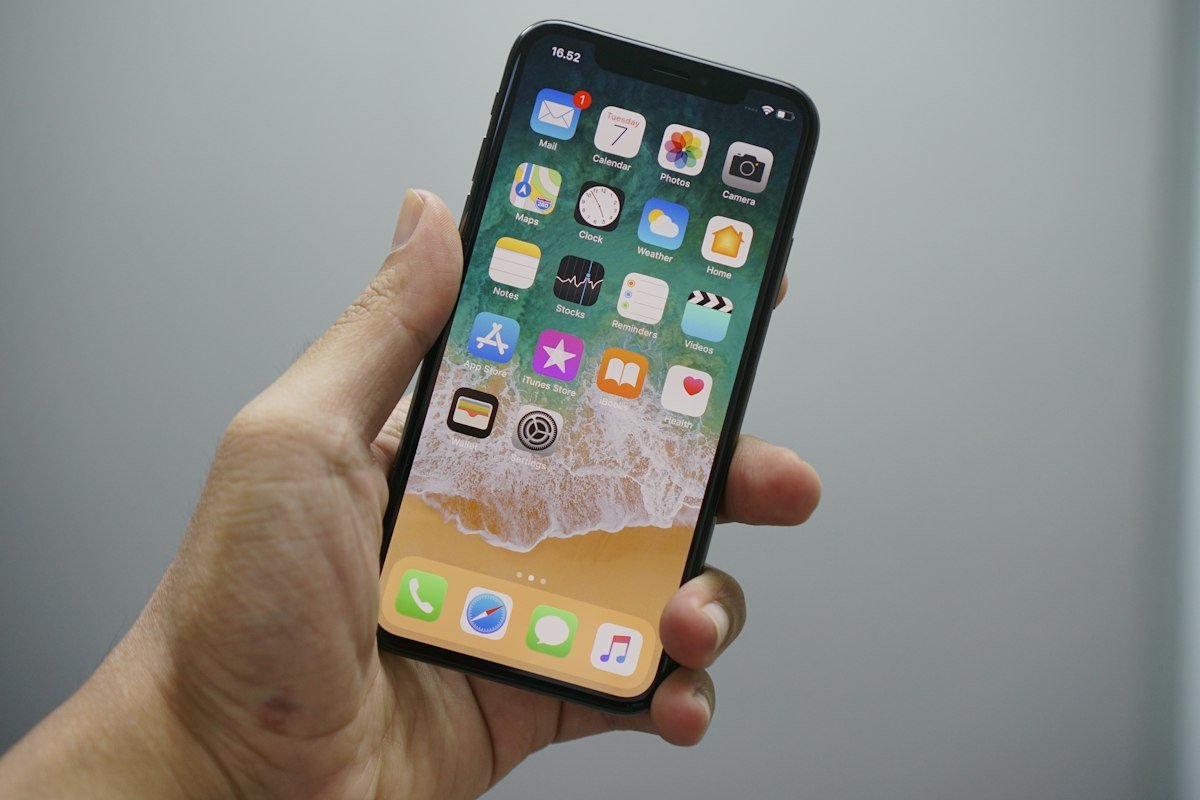 Sorteo Mobile 2026 | iPhone 16 Pro Max 256GB Titanio + Apple Watch Ultra 2